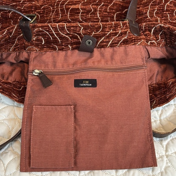 Jim Thompson Quilted Textured Velour Hobo Bag W/ Leather Straps Raw Silk Lining - Picture 7 of 11
